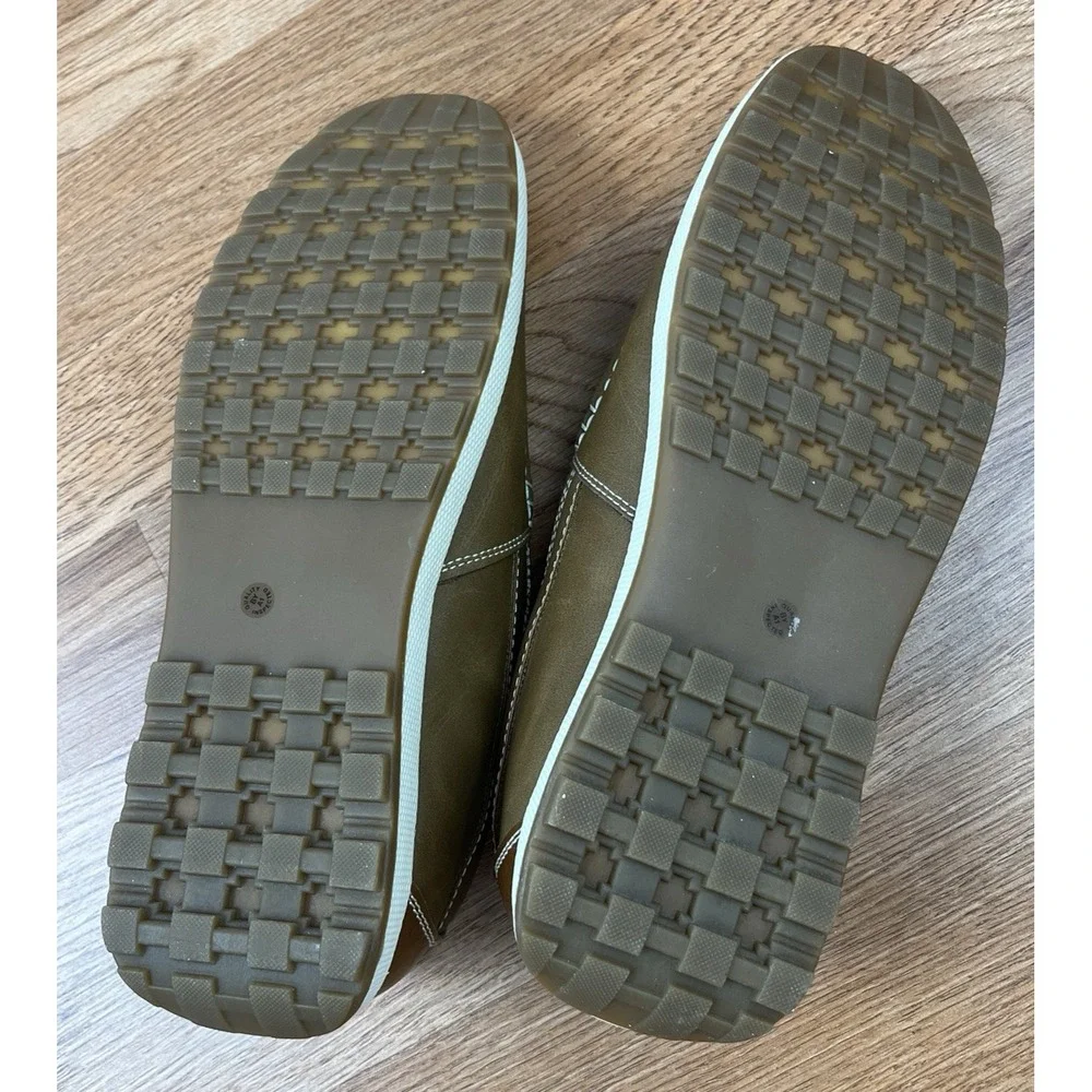 St. John's Bay Casual Loafers Dry + Cool Memory Foam Slip-on‎ Men's Size 8.5 NEW